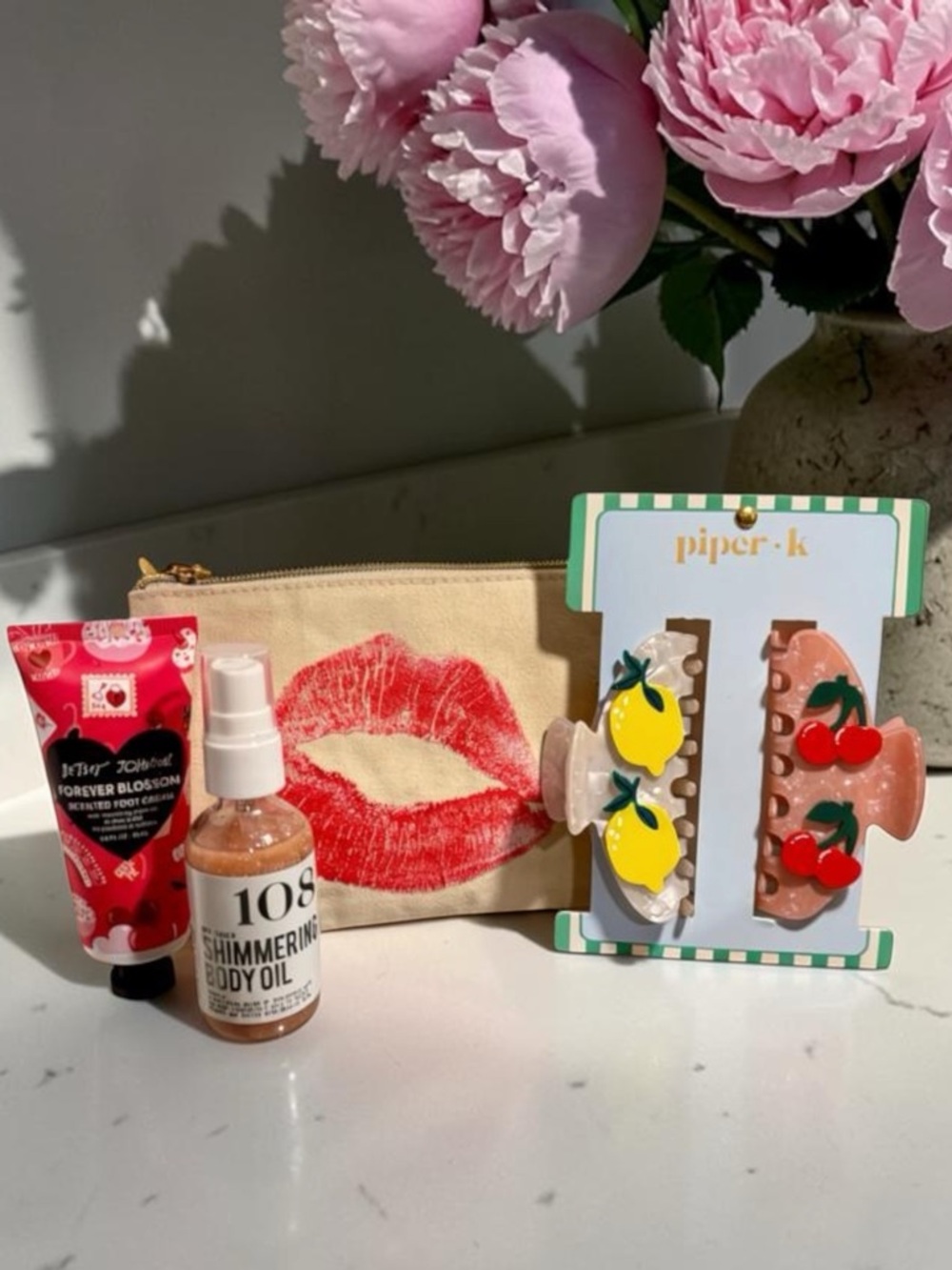 Perfect 4 Piece Beauty Bundle w Betsey Johnson & Piper K